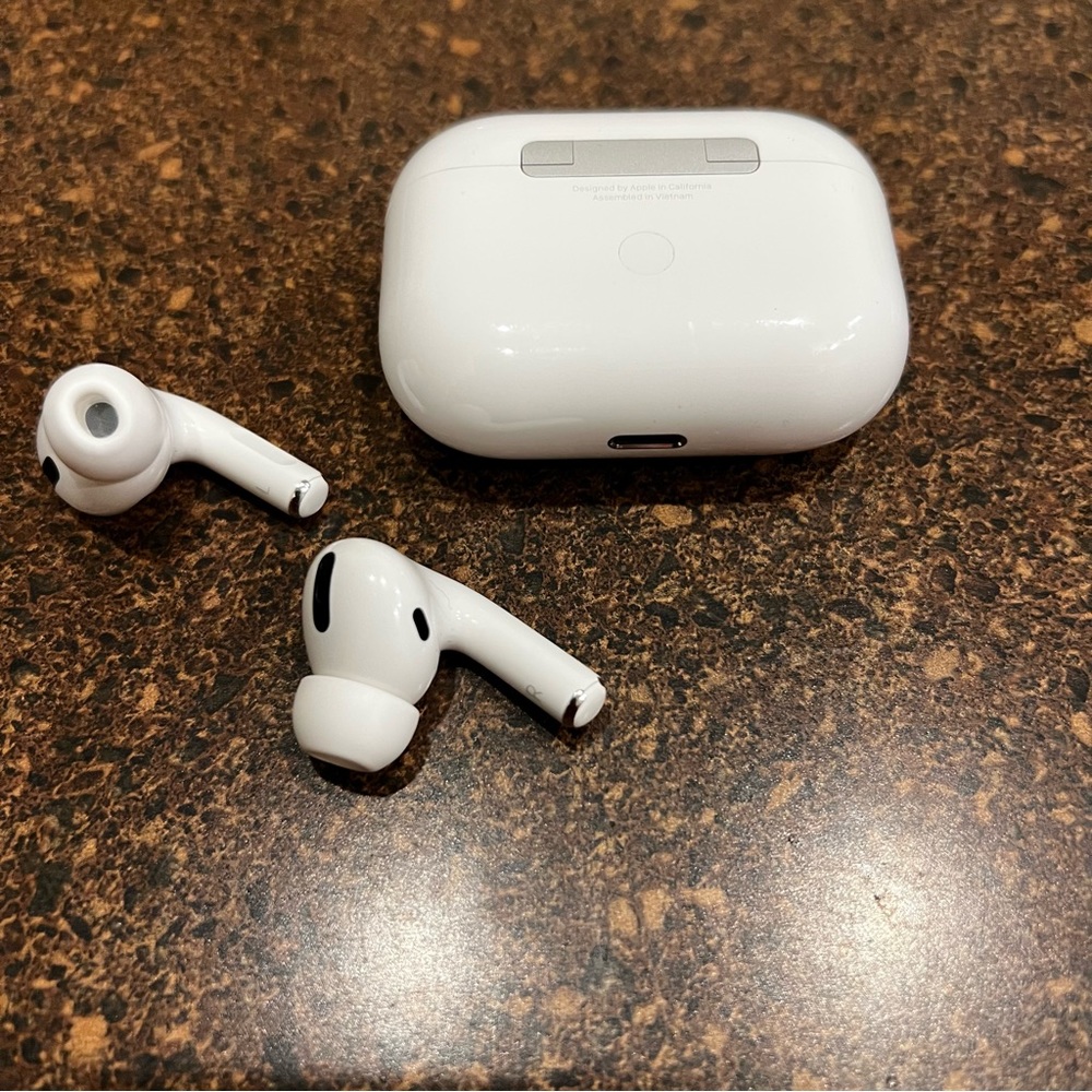 AirPods Pro With MagSafe Charging Case